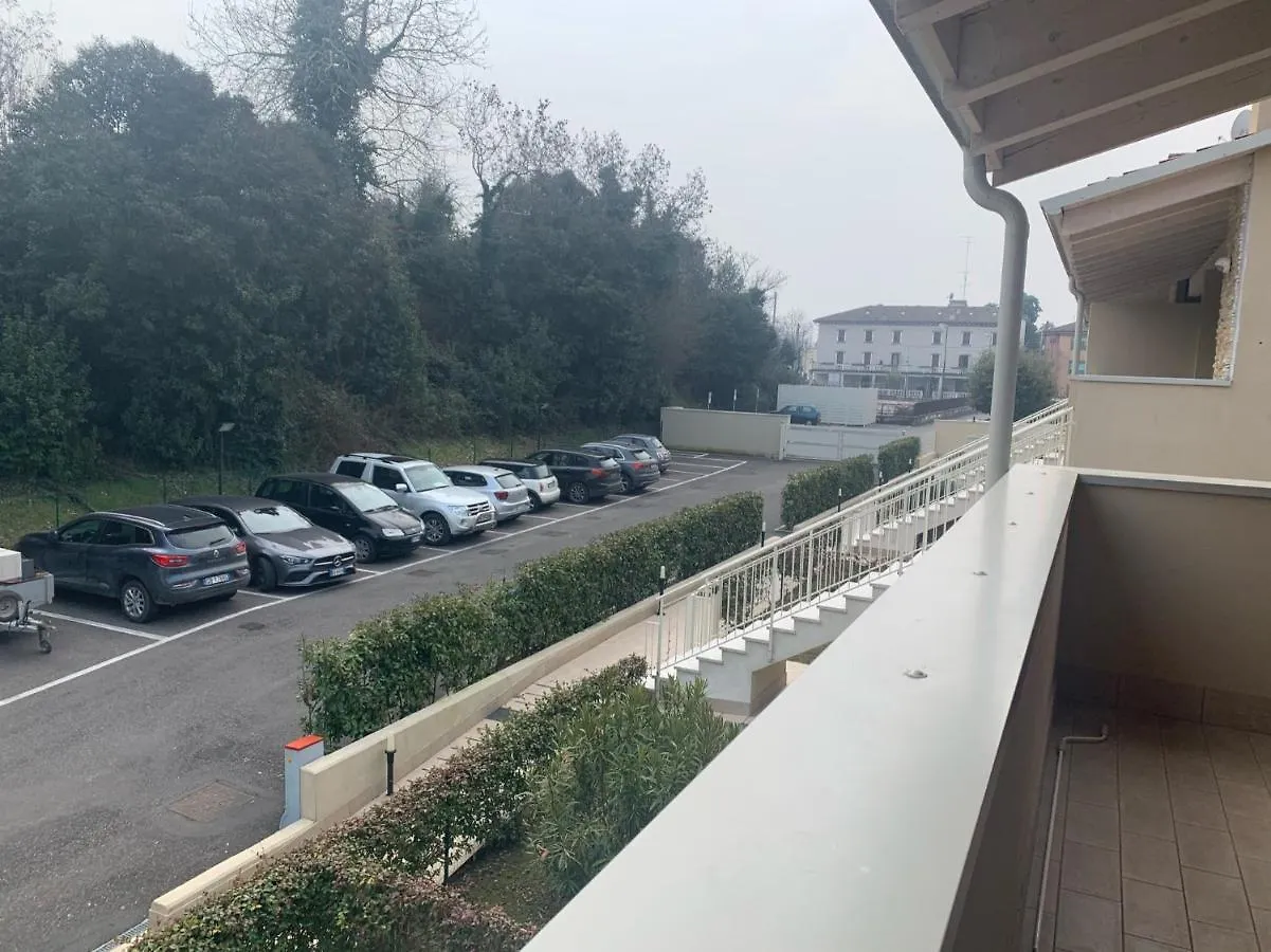 Le Noir Appartment Peschiera del Garda Apartment