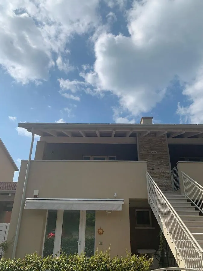 Le Noir Appartment Peschiera del Garda Apartment